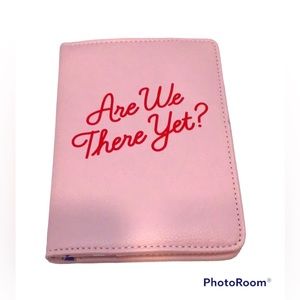 🍄 FREE with any purchase ⭐️ Passport Wallet “Are we there yet? NWOT